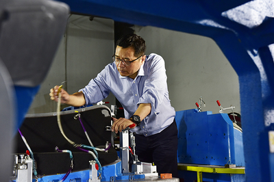 龚杜弟 汽车内饰件领域的创新先锋